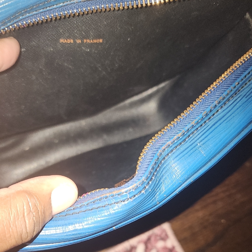 Louis Vuitton Royal Blue Shoulder Bag - Picture 8 of 16